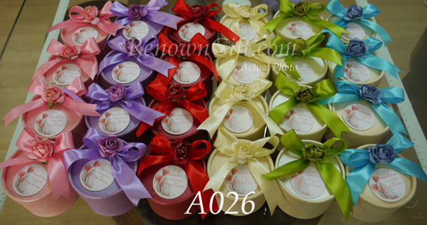 Round Candy Boxes Yang Ditempah oleh Para Pelanggan